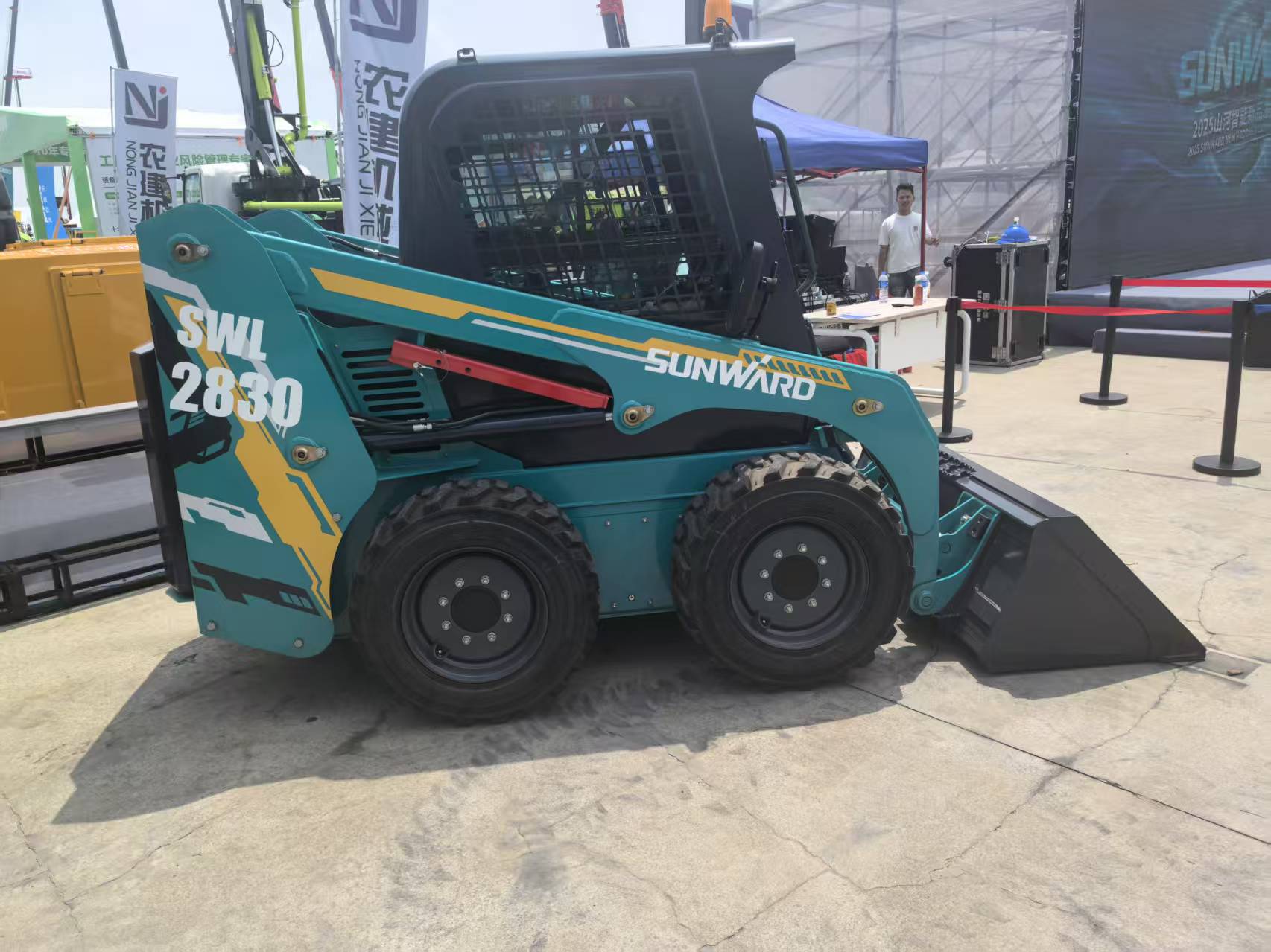 2026 0H Earthmoving Machinery SUNWARD SWL2830