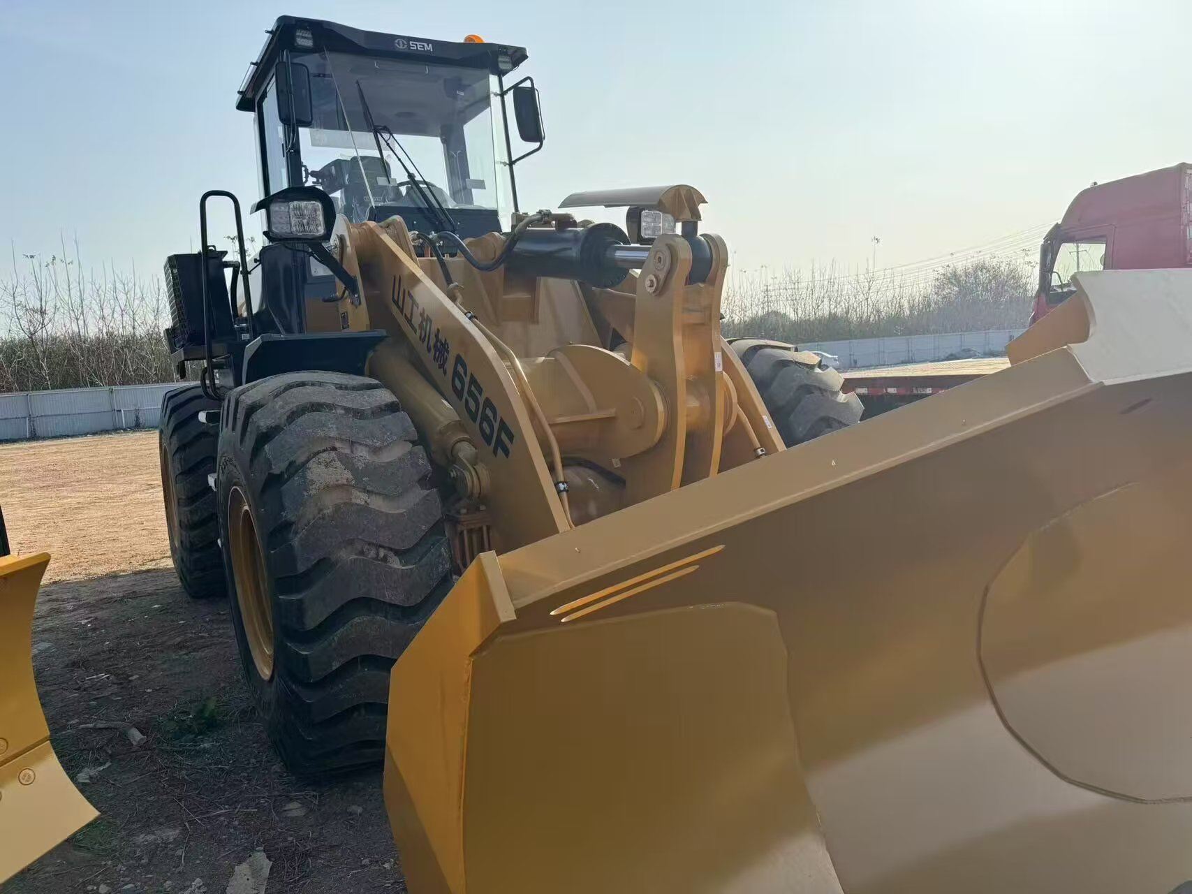 2026 0H Earthmoving Machinery SEM 656F