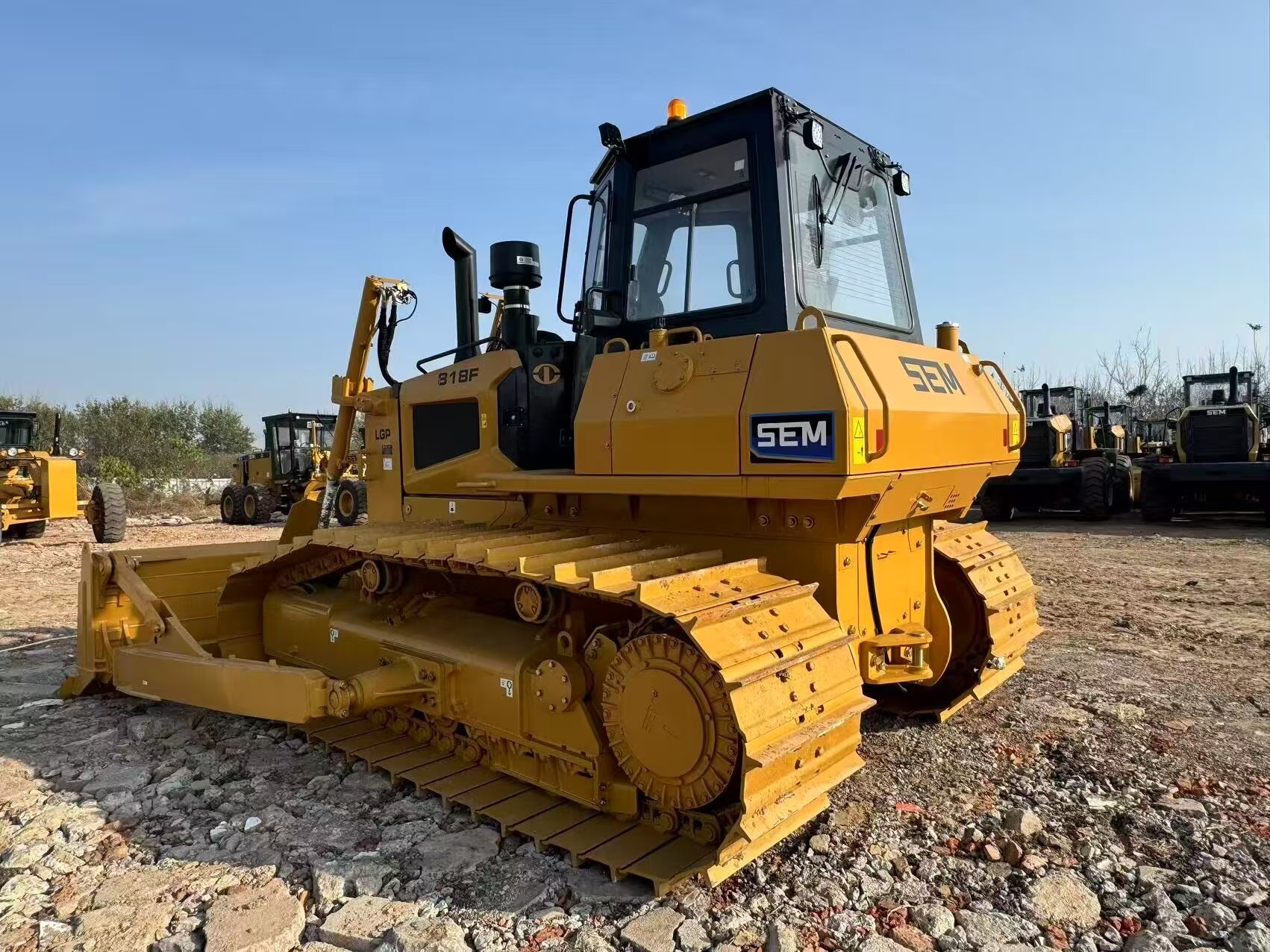 2026 0H Earthmoving Machinery SEM 818F