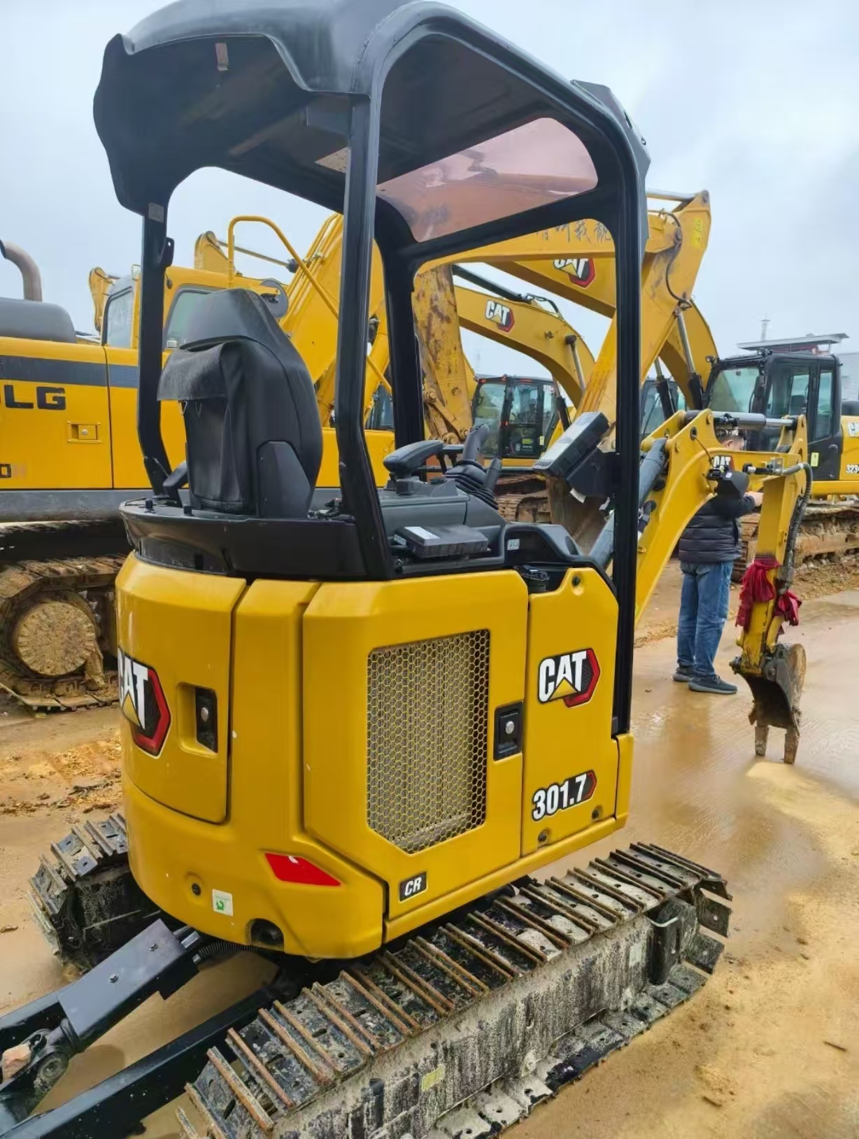 2026 0H Earthmoving Machinery Caterpillar 301.7CR