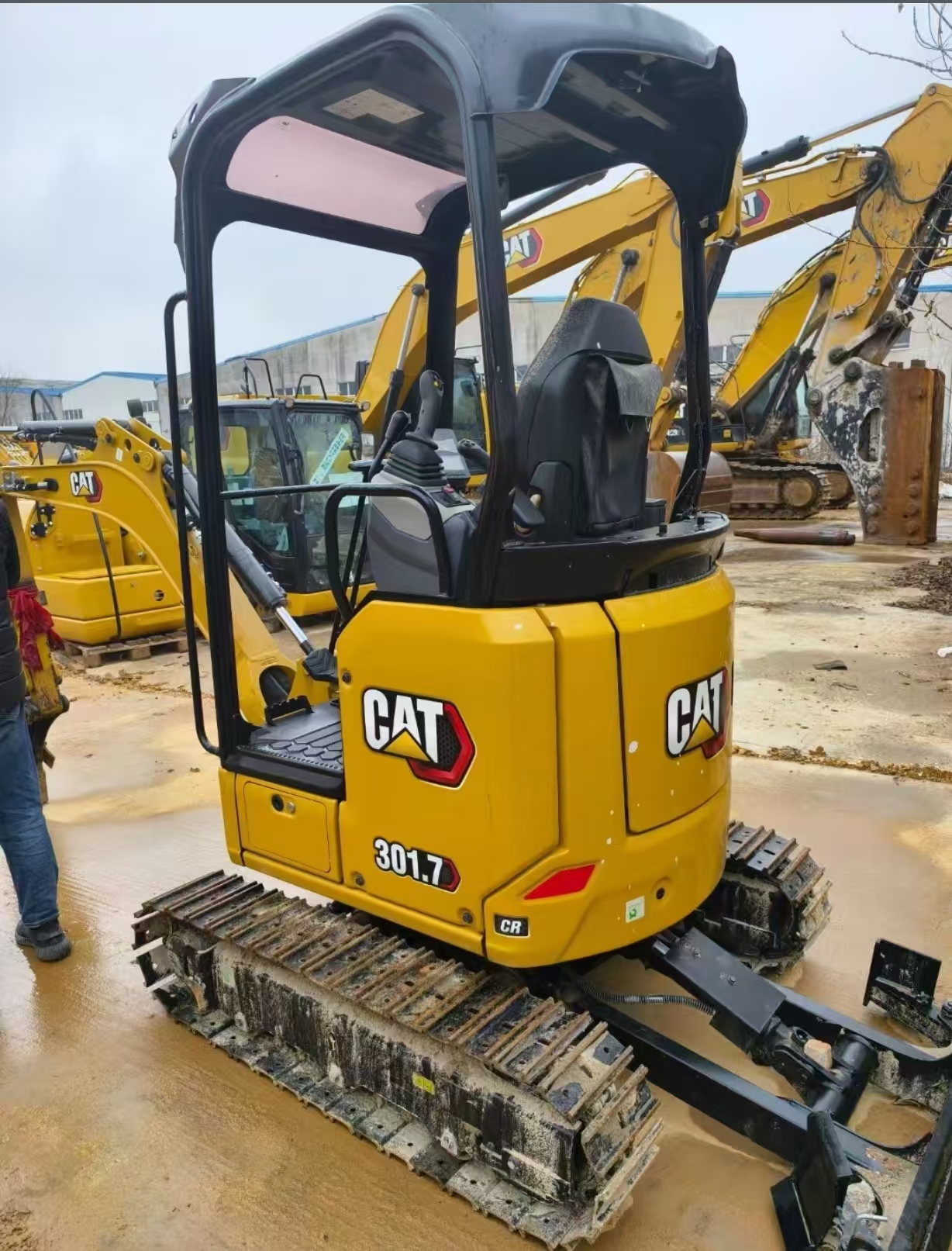 2026 0H Earthmoving Machinery Caterpillar 301.7CR