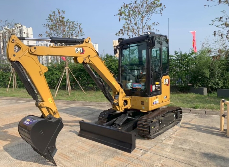 2026 0H Earthmoving Machinery Caterpillar 303CR