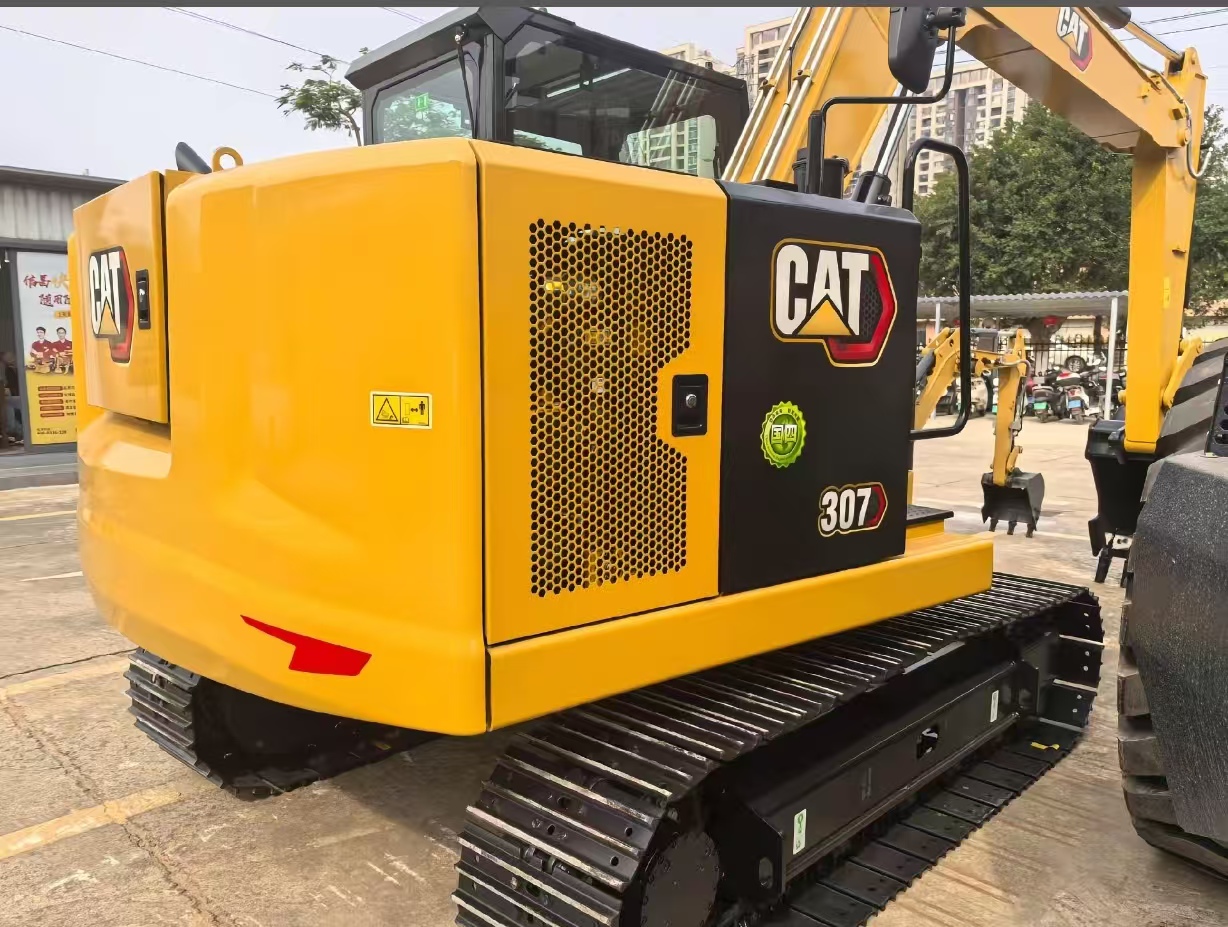 2026 0H Earthmoving Machinery Caterpillar 307