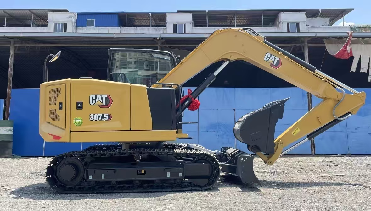 2026 0H Earthmoving Machinery Caterpillar 307.5