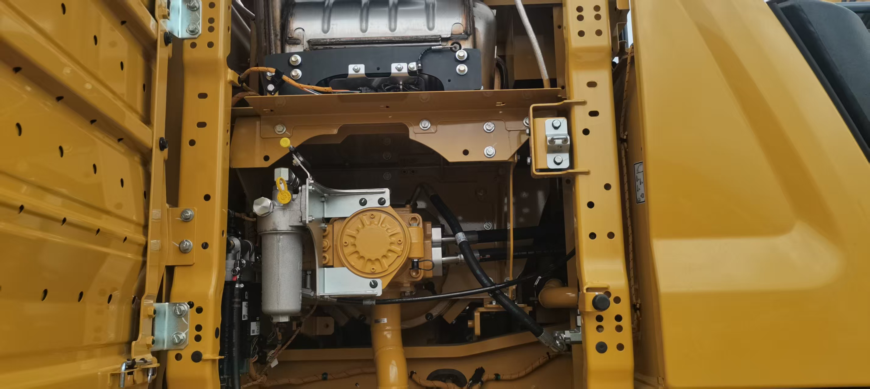 2026 0H Earthmoving Machinery Caterpillar 333