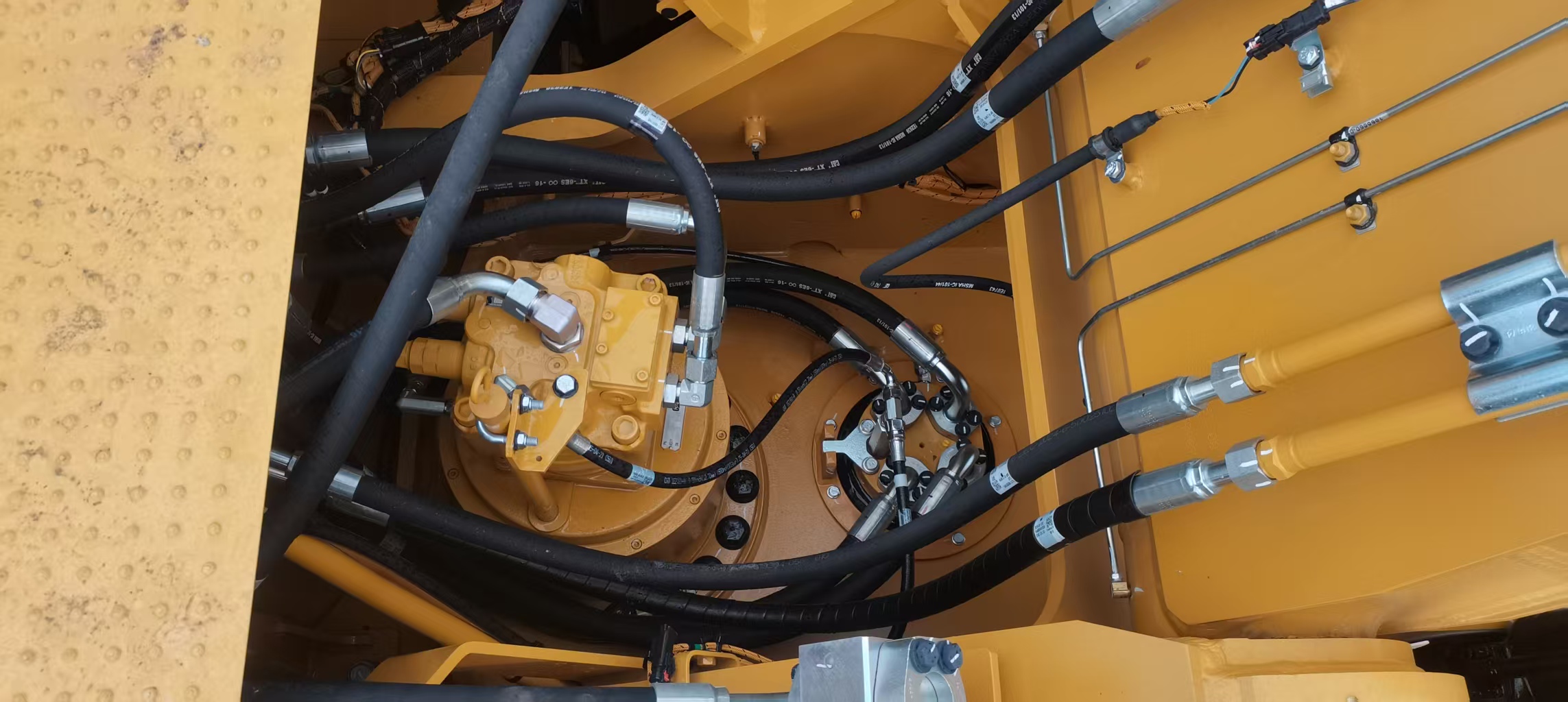 2026 0H Earthmoving Machinery Caterpillar 333