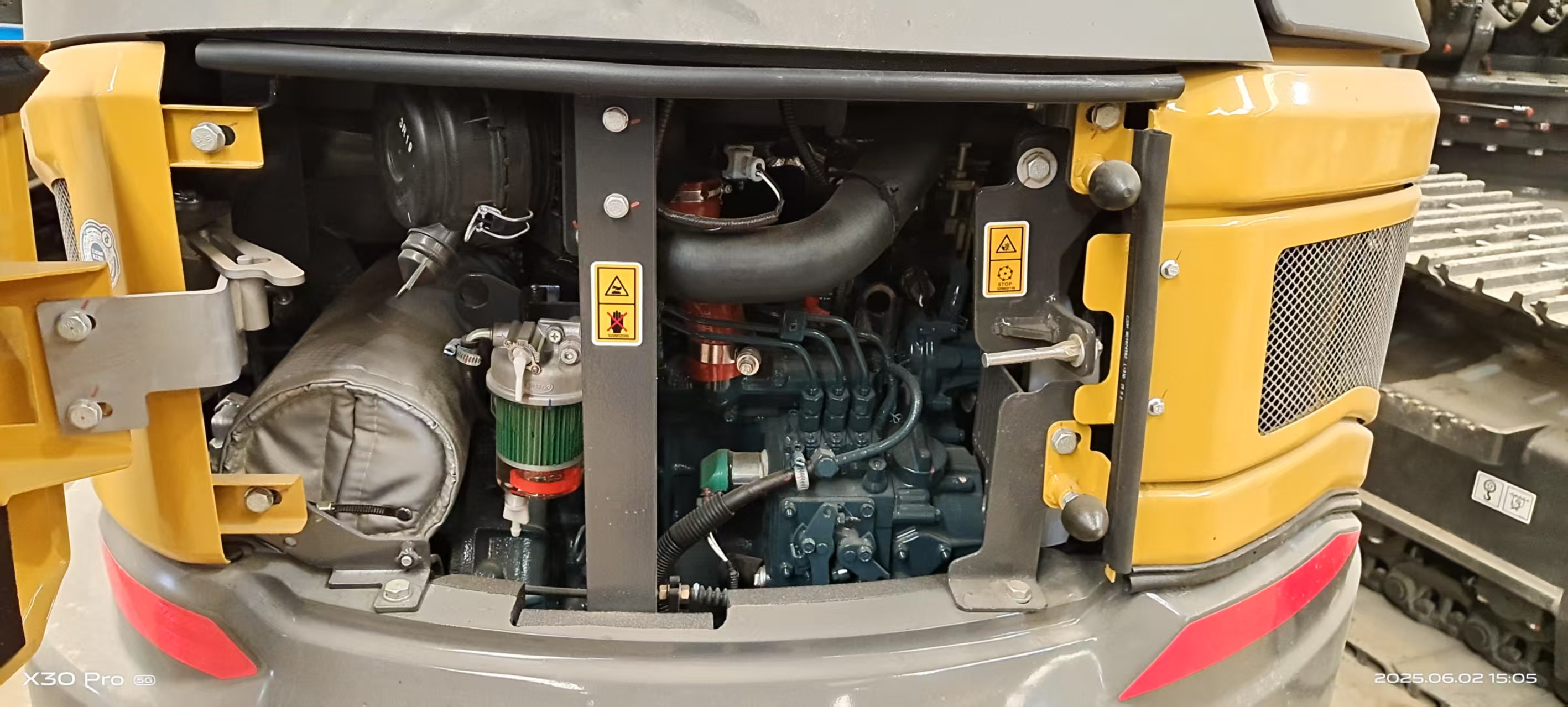 2026 0H Earthmoving Machinery XE26U