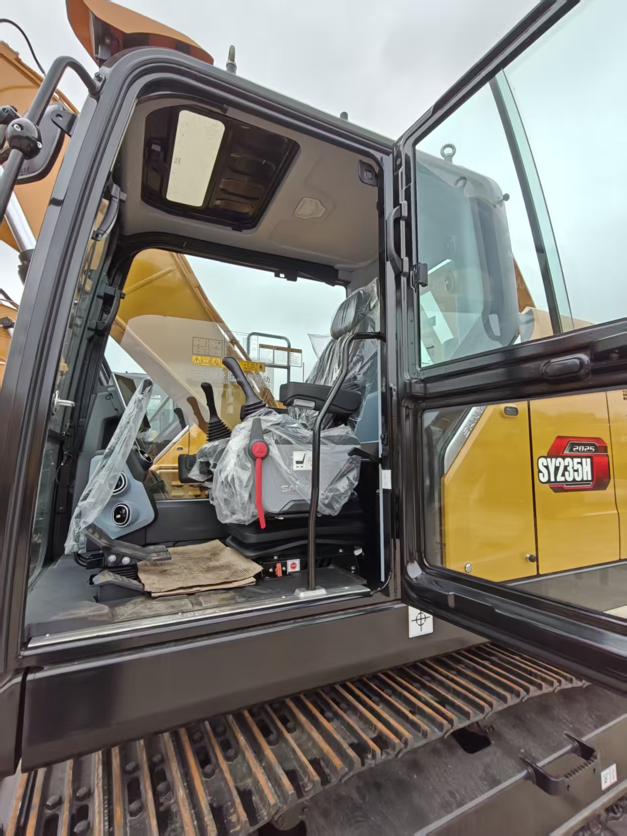 2026 0H Earthmoving Machinery SANY SY235H