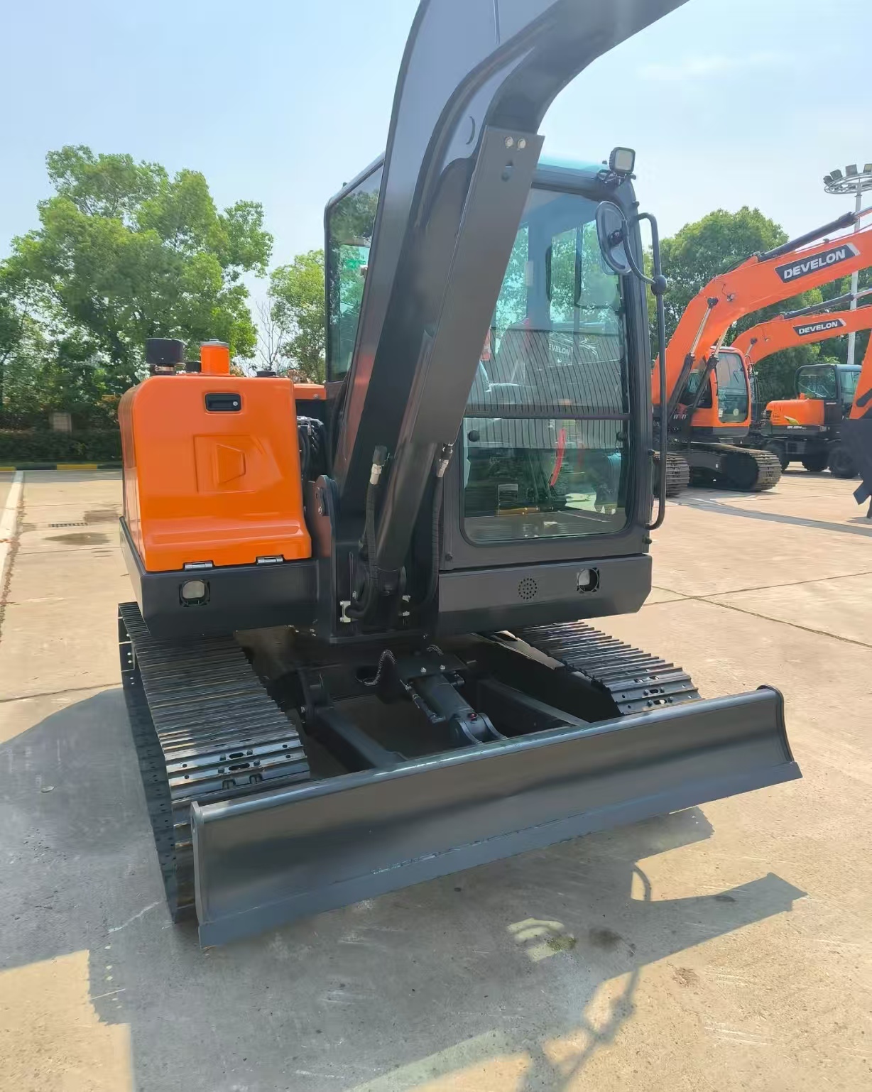 2026 0H Earthmoving Machinery Develon DX60E