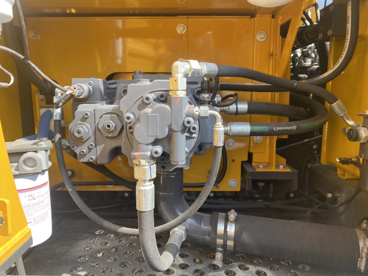 2026 0H Earthmoving Machinery XCMG XE135G