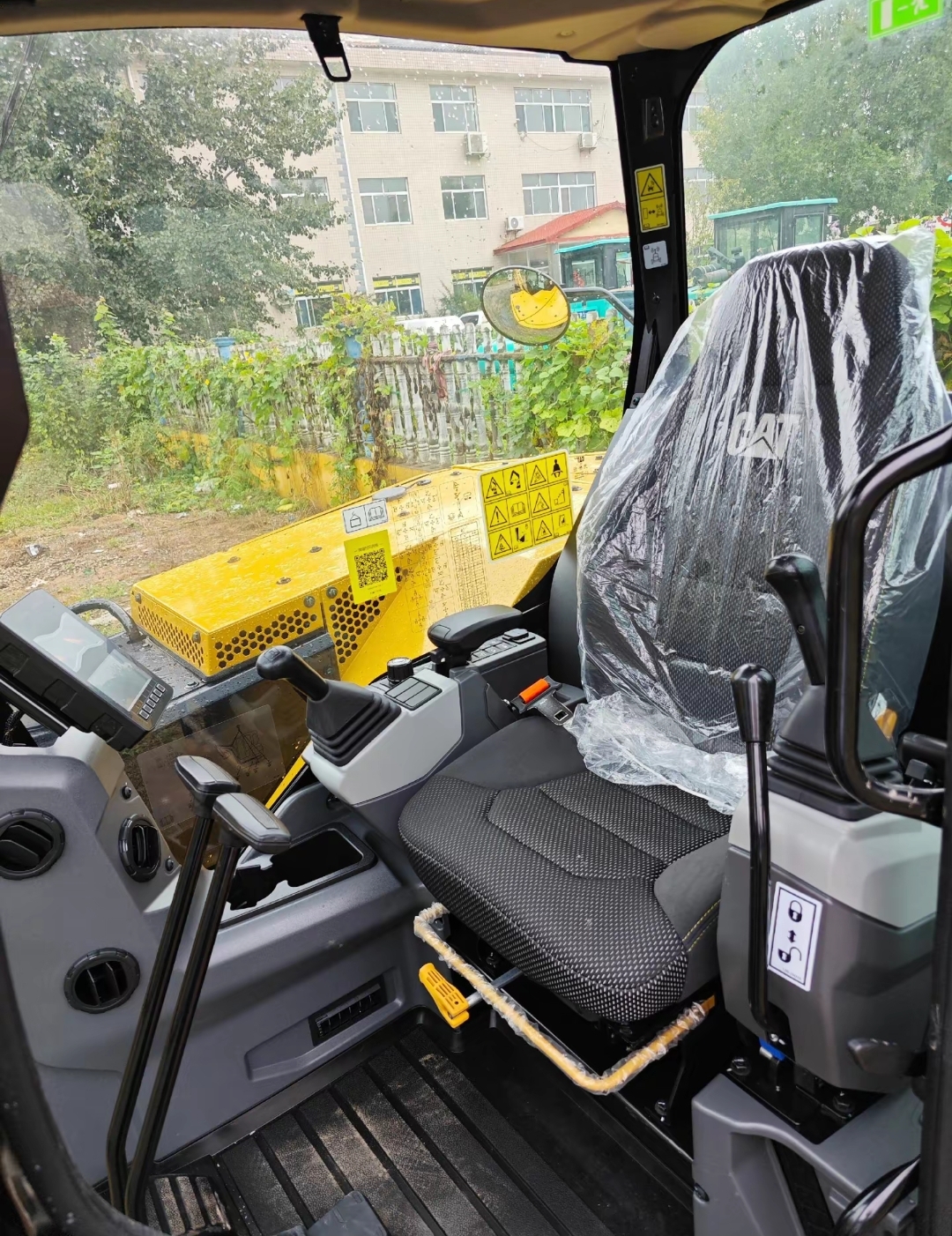 2026 0H Earthmoving Machinery Caterpillar 306.5