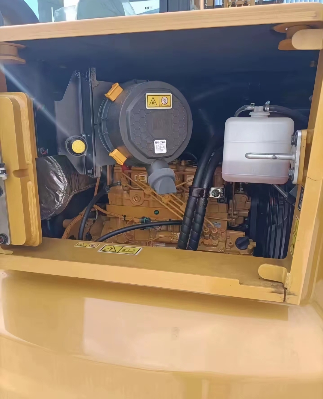 2026 0H Earthmoving Machinery Caterpillar 305.5