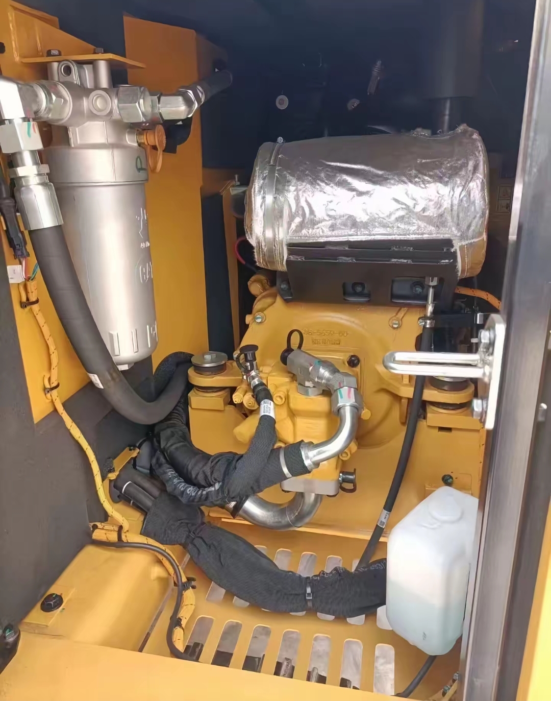 2026 0H Earthmoving Machinery Caterpillar 305.5