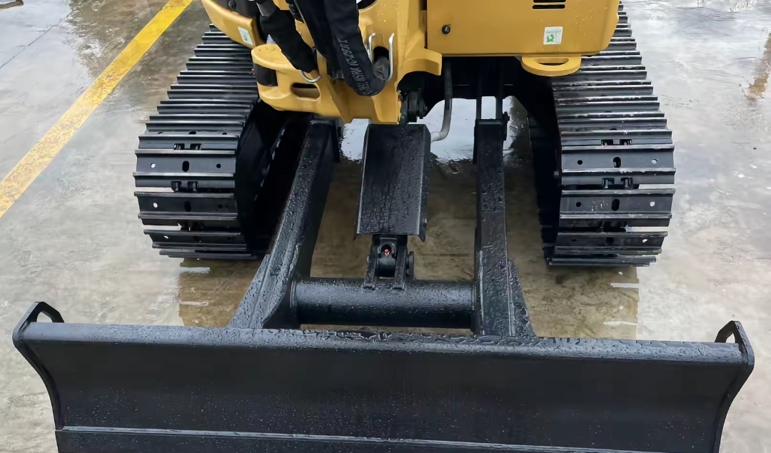 2026 0H Earthmoving Machinery Caterpillar 303CR