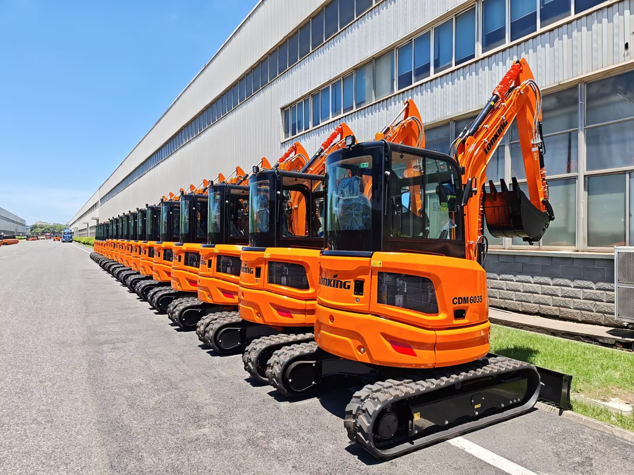 2026 0H Earthmoving Machinery LONKING CDM6035