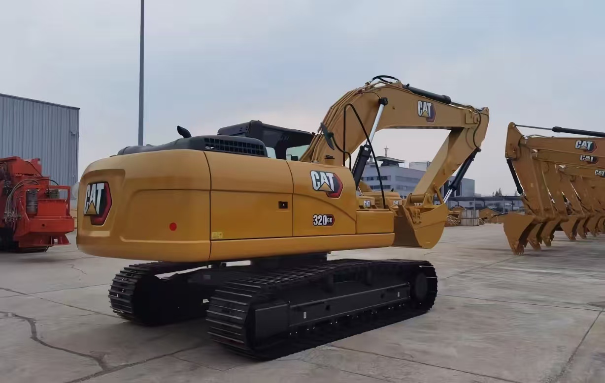 2026 0H Earthmoving Machinery Caterpillar 320GX