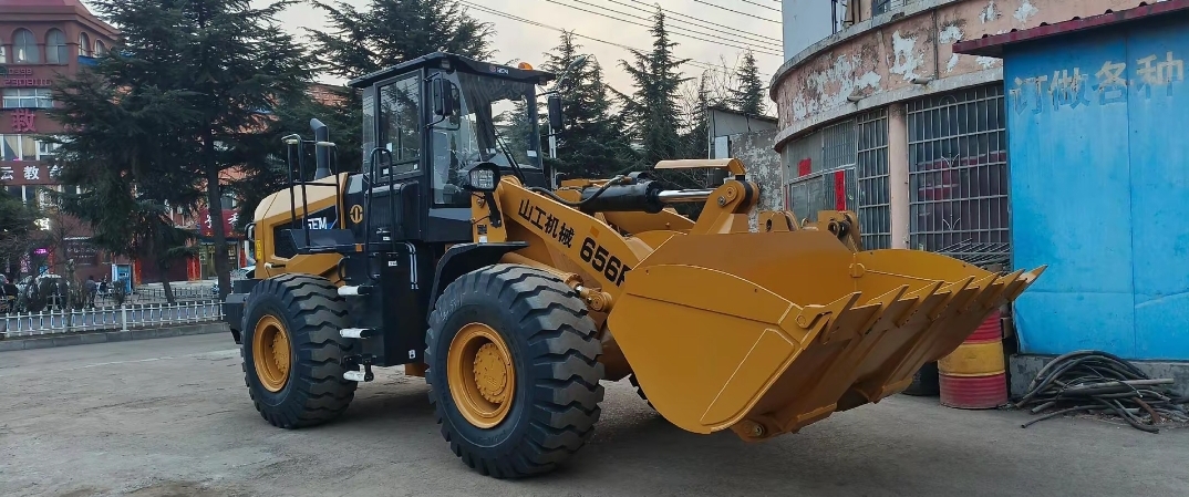 2026 0H Earthmoving Machinery SEM 656F