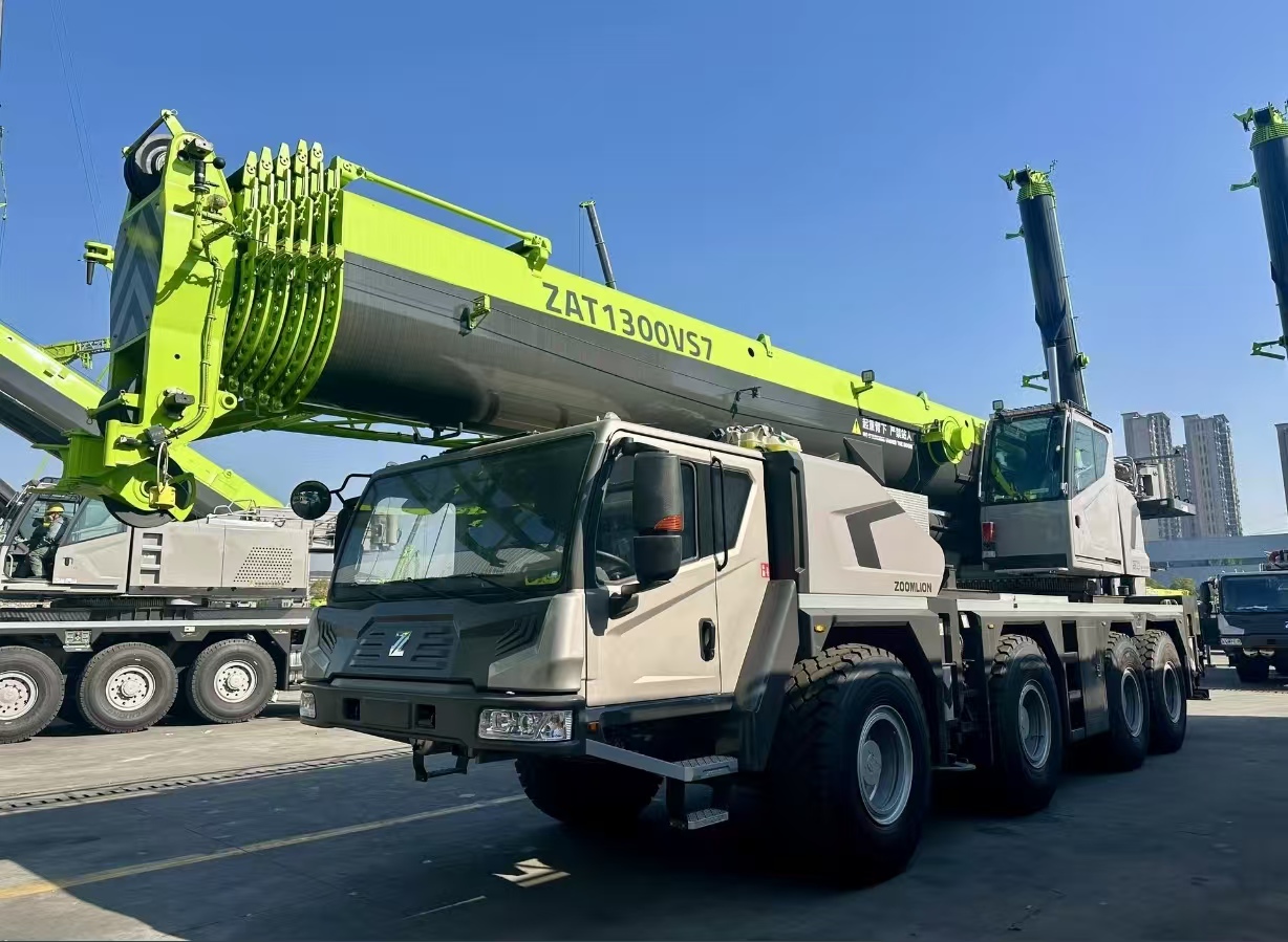 2026 0H Crane Machinery Zoomlion ZAT1300VS7