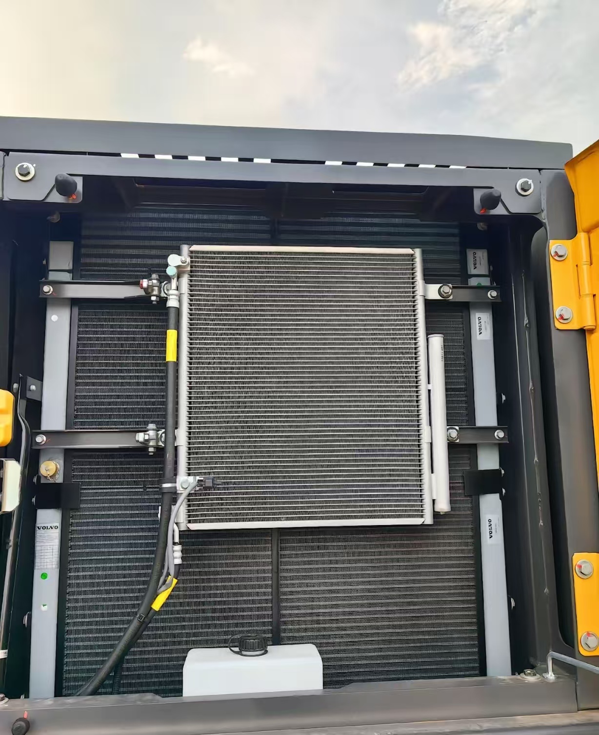 2026 0H Excavator Volvo EC200