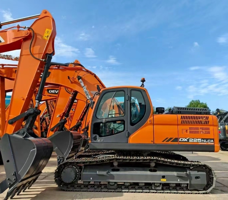 2026 0H Excavator Develon DX225NLCA