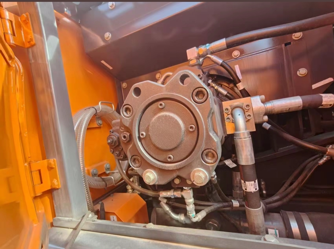 2026 0H Excavator Develon DX225NLCA