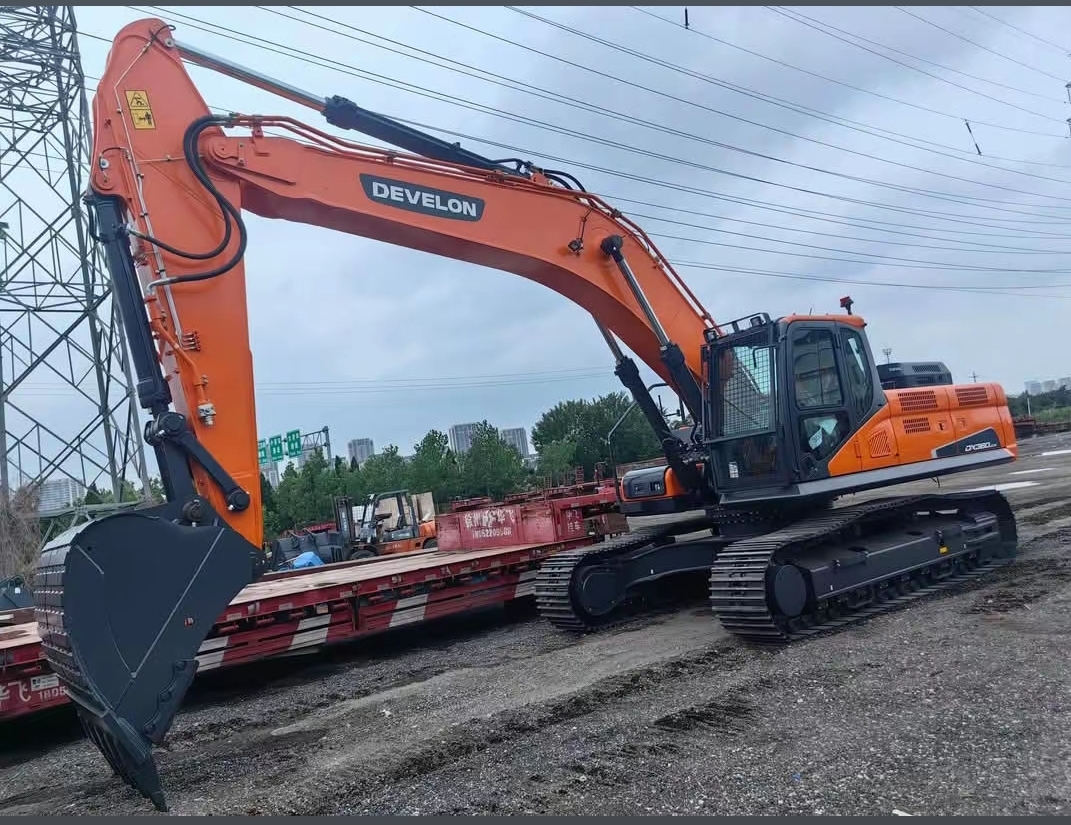 2026 0H Excavator Develon DX360LCA