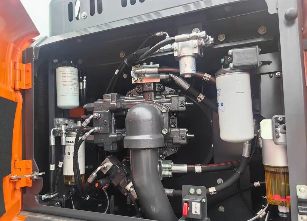 2026 0H Excavator Develon DX360LCA