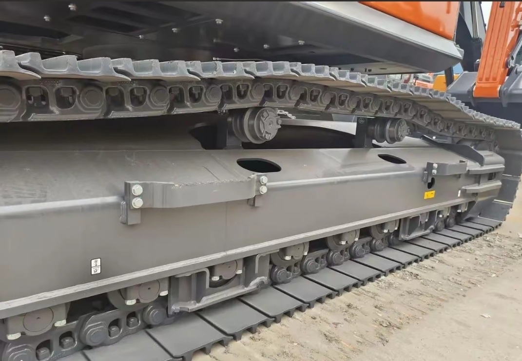 2026 0H Excavator Develon DX360LCA