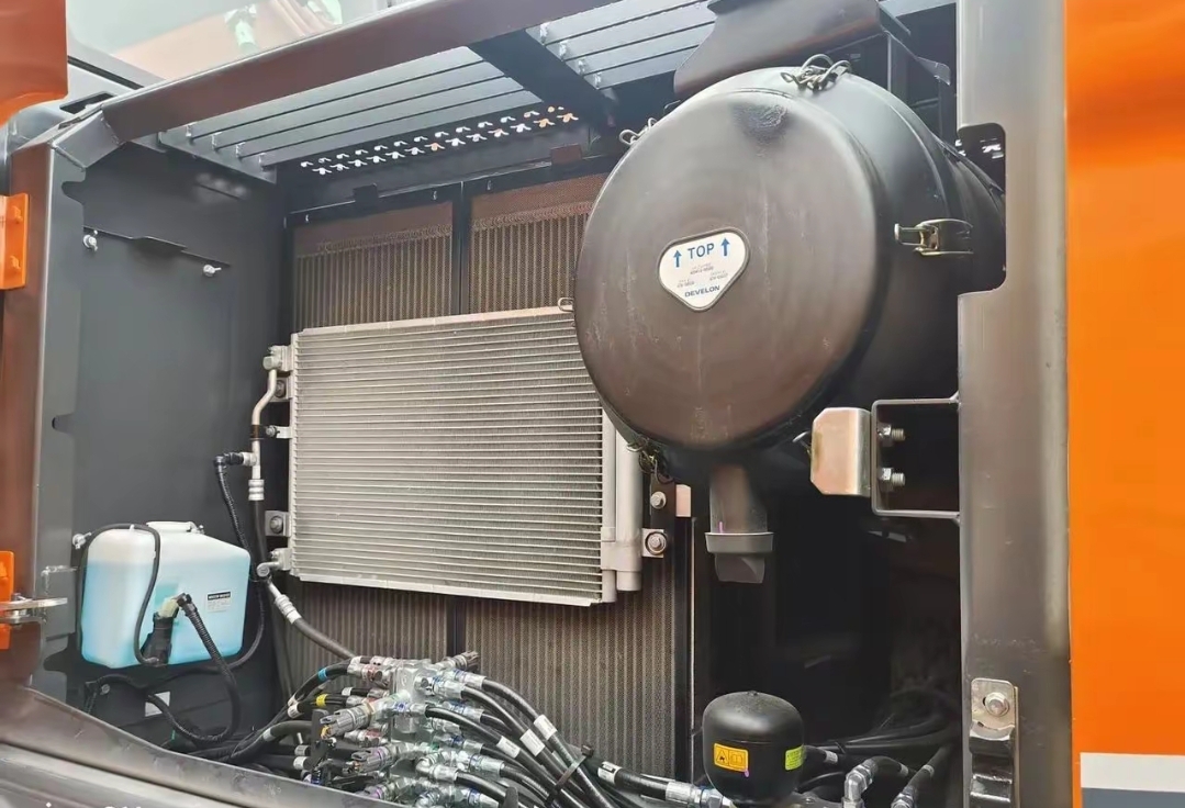 2026 0H Excavator Develon DX360LCA