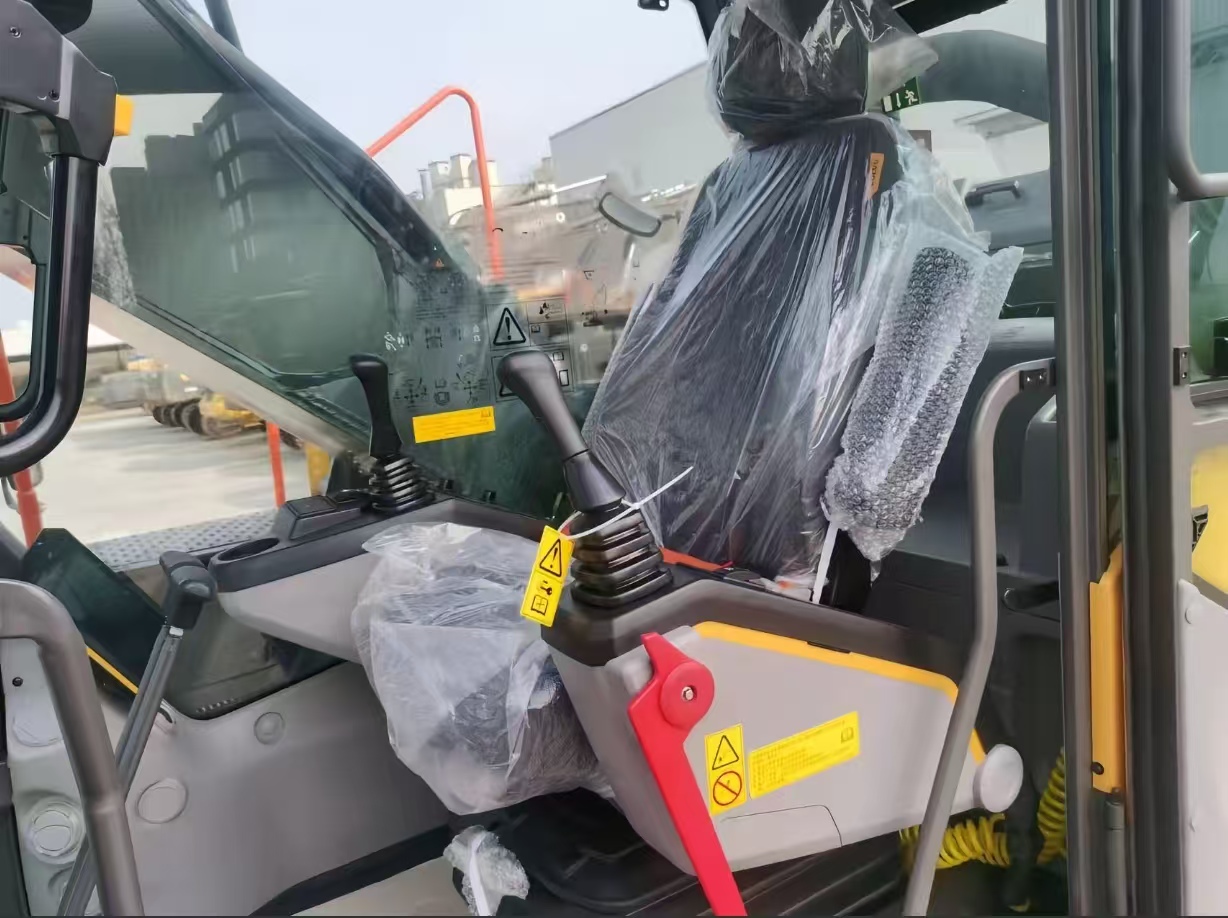 2026 0H Excavator Volvo EC360