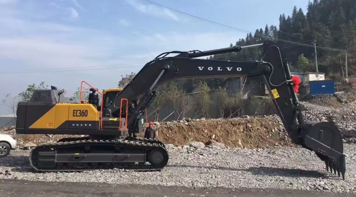 2026 0H Excavator Volvo EC360