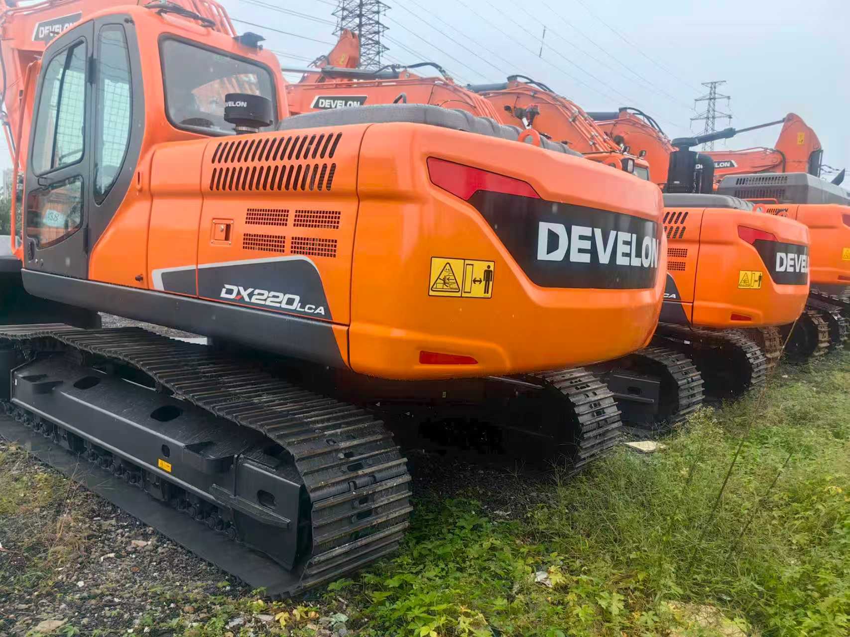 2026 0H Excavator Develon DX220LCA