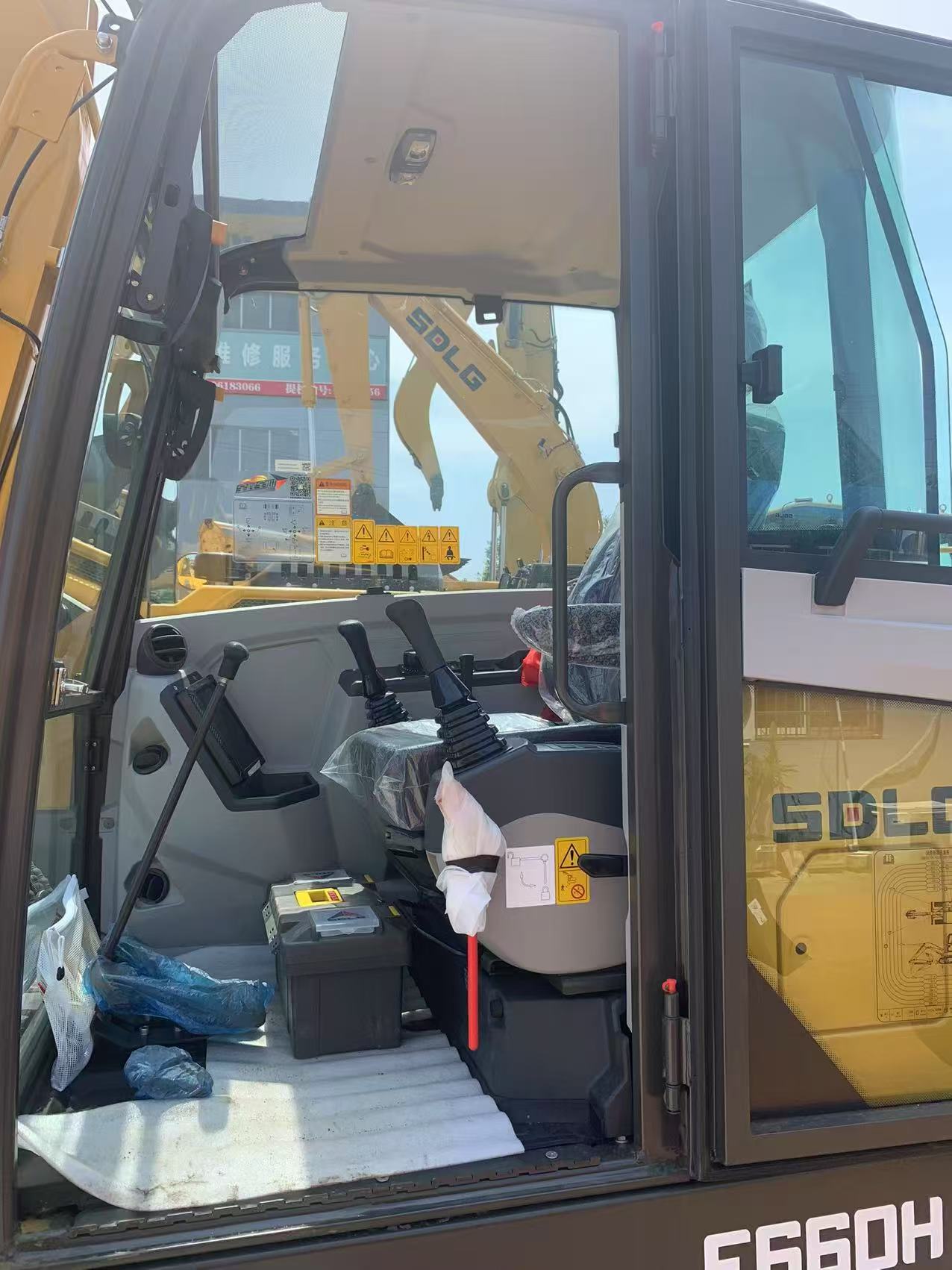 2026 0H Excavator SDLG E660H