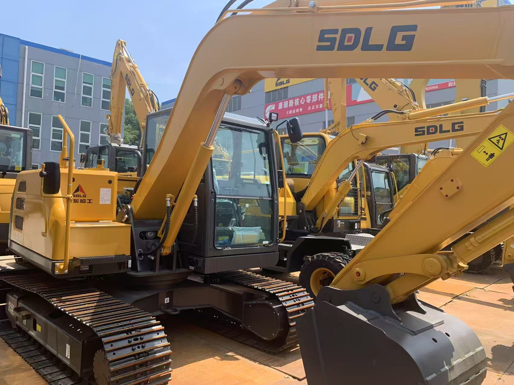 2026 0H Excavator SDLG E675H