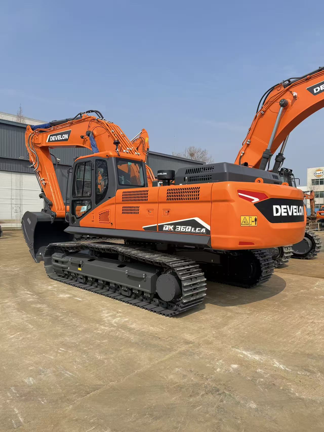 2026 0H Excavator Develon DX360LCA