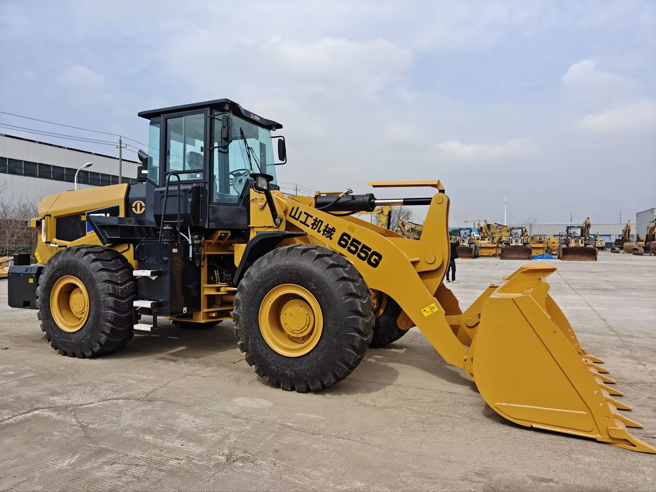 2026 0H Loader SEM 655G