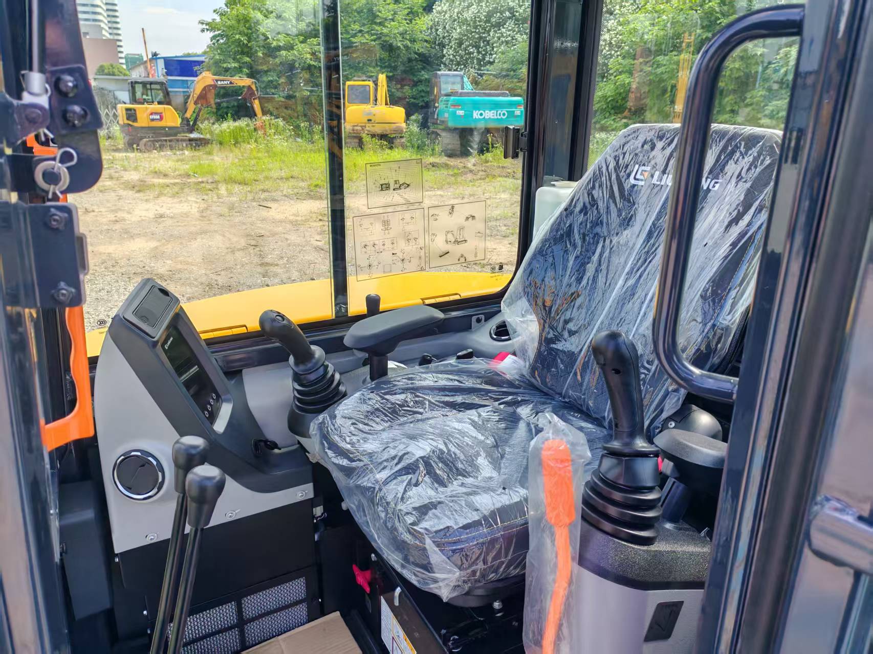 2026 0H Mini excavator LIUGONG 9035F