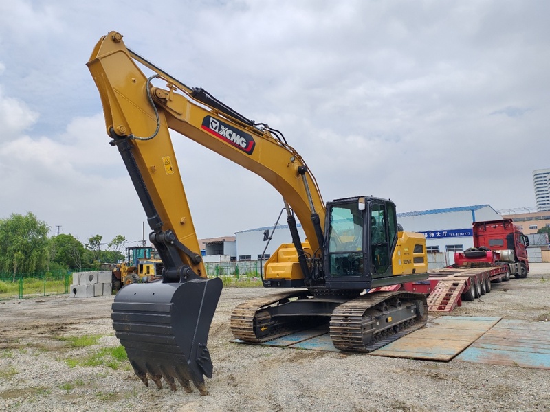 2025 0H Excavator XCMG XE215GA