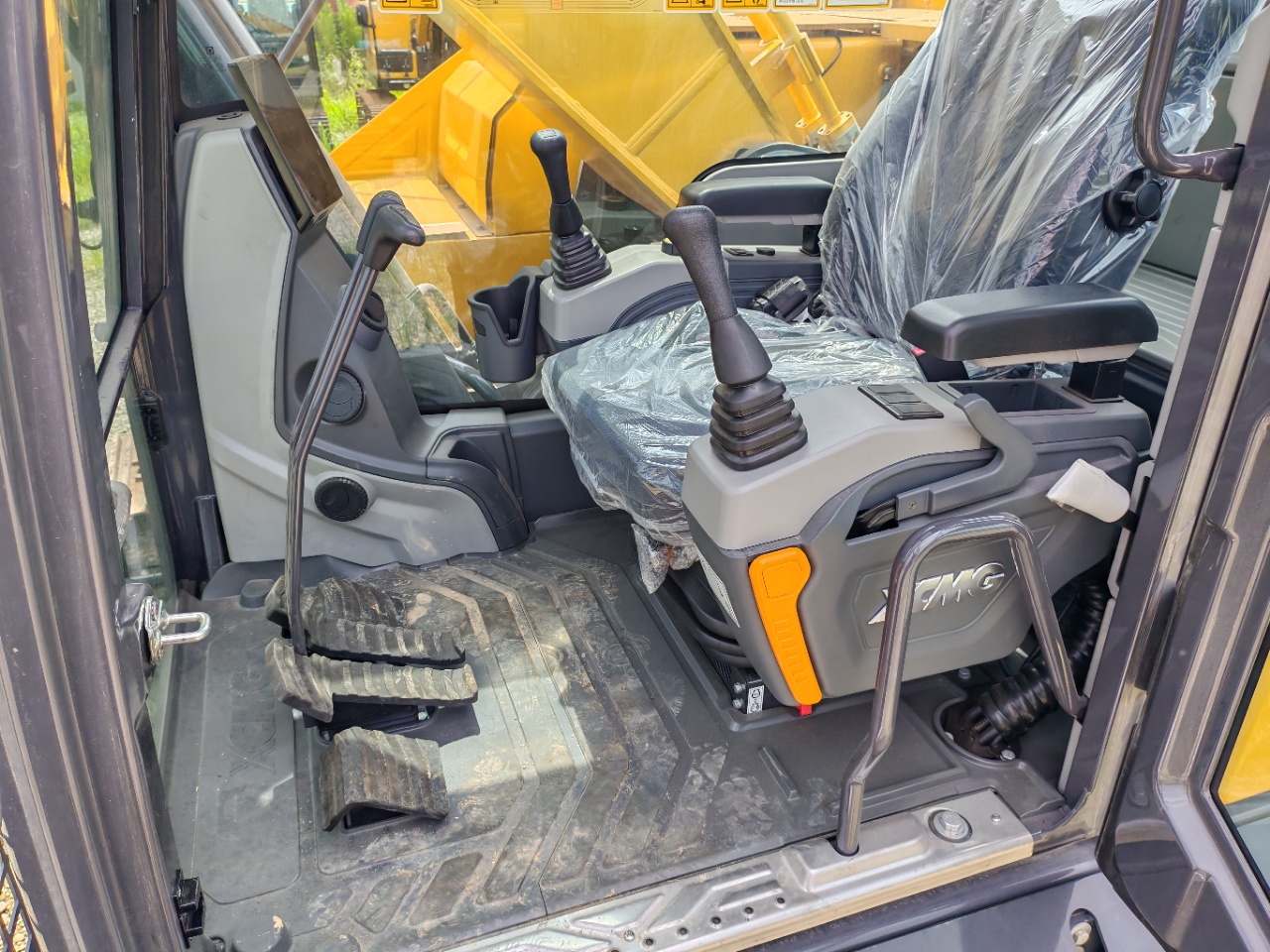 2025 0H Excavator XCMG XE270GK