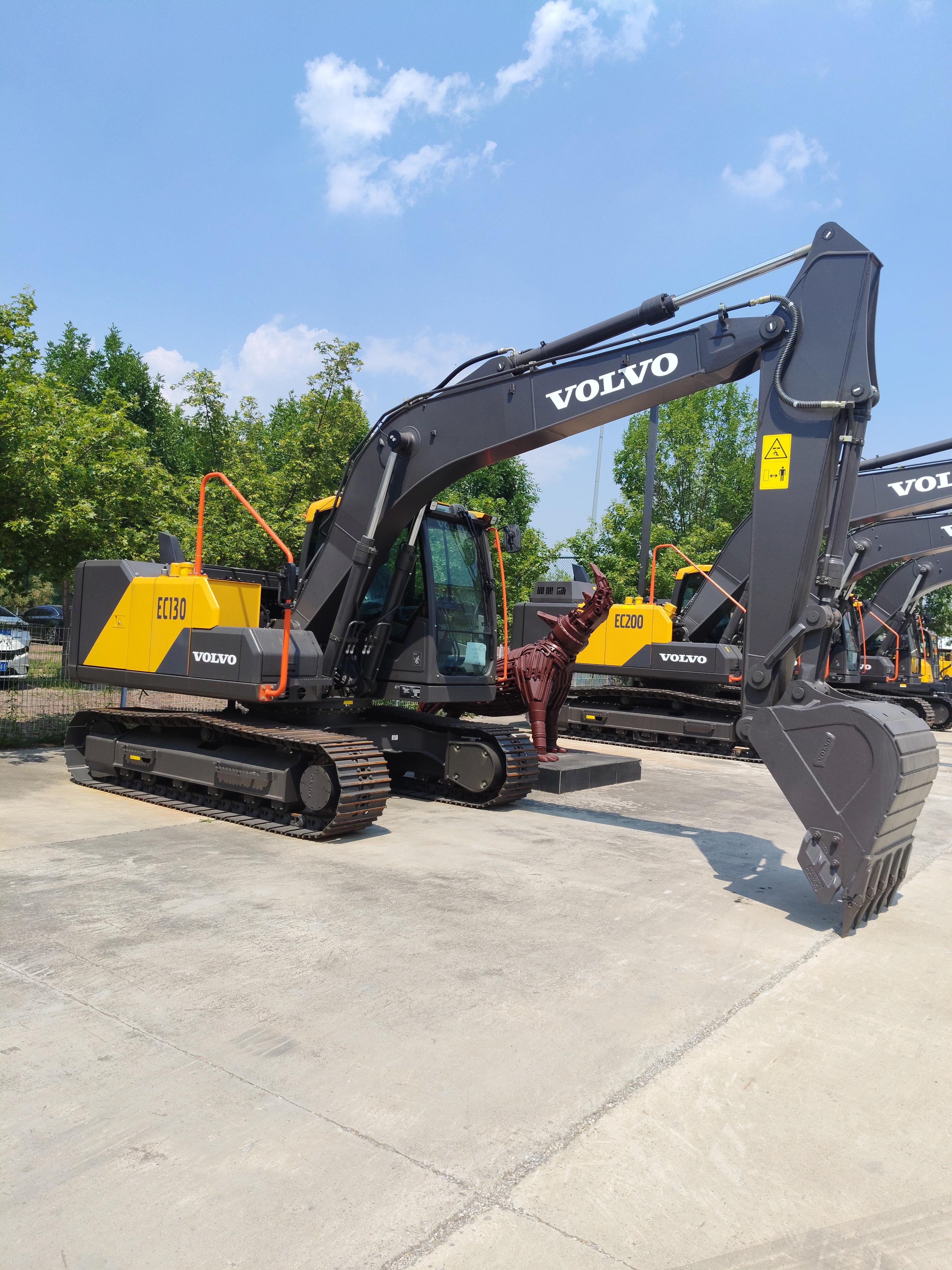 2026 0H Excavator Volvo EC130