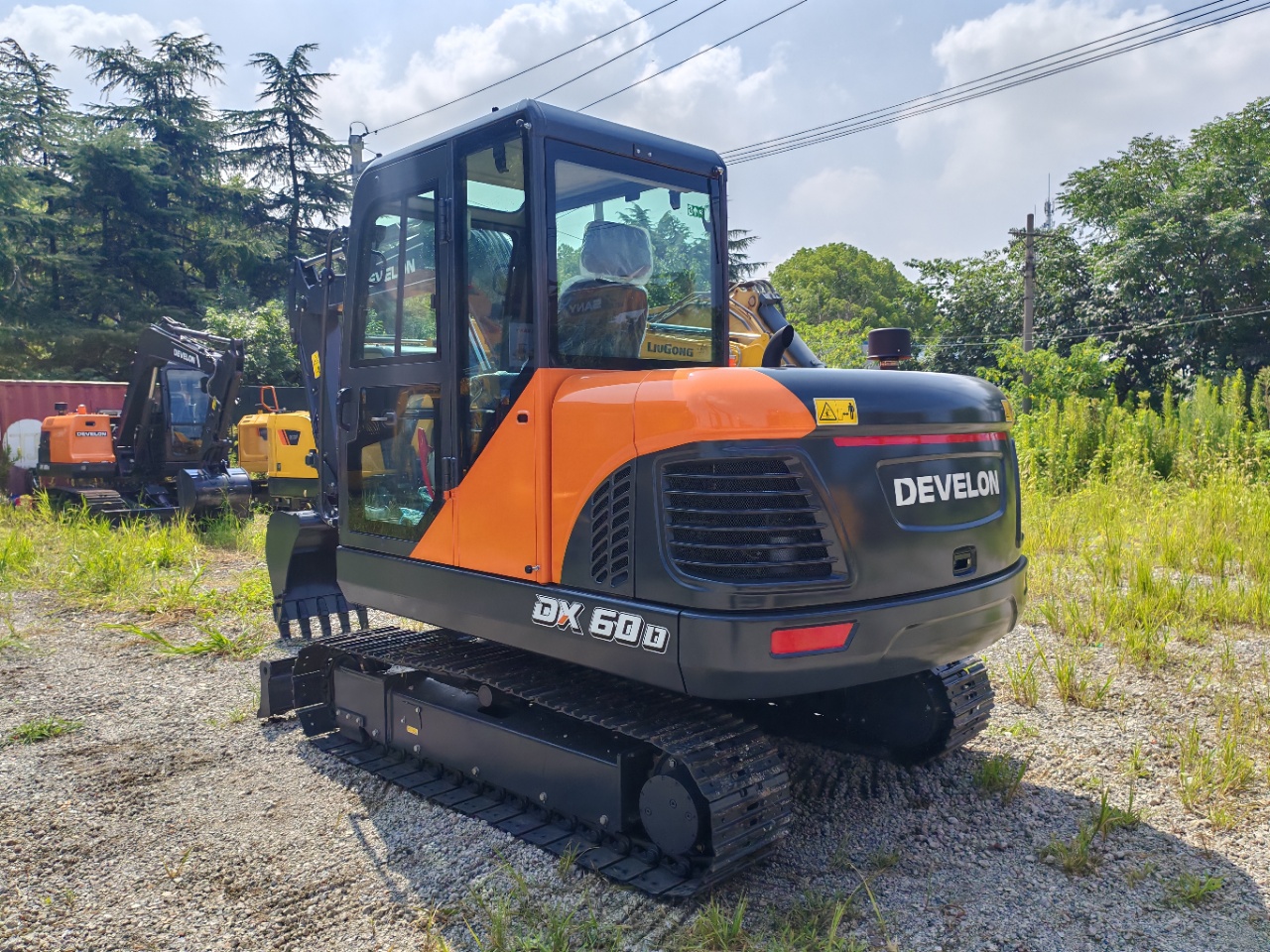 2026 0H Mini excavator Develon DX60D-10